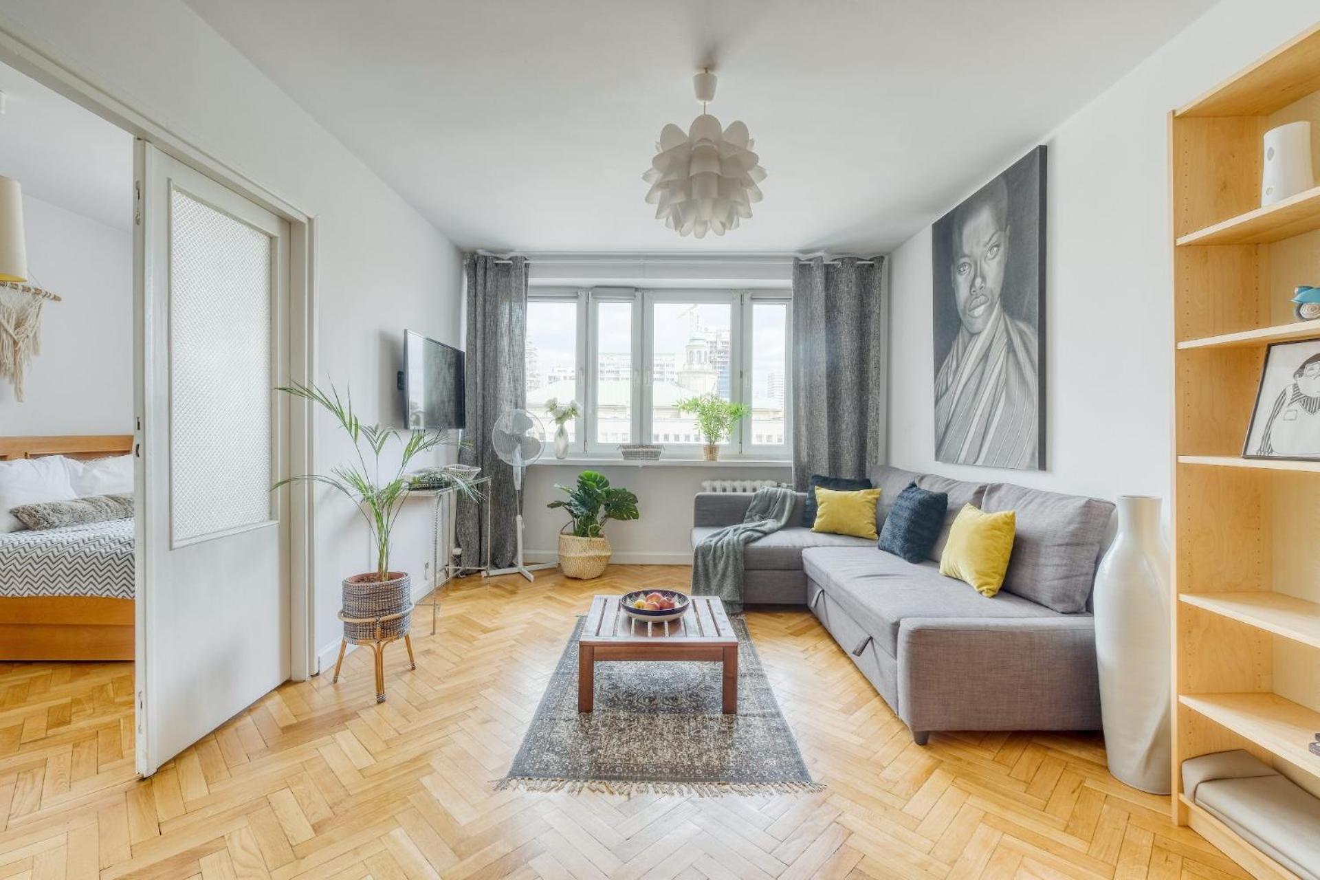 Full Location In Center * Warsaw