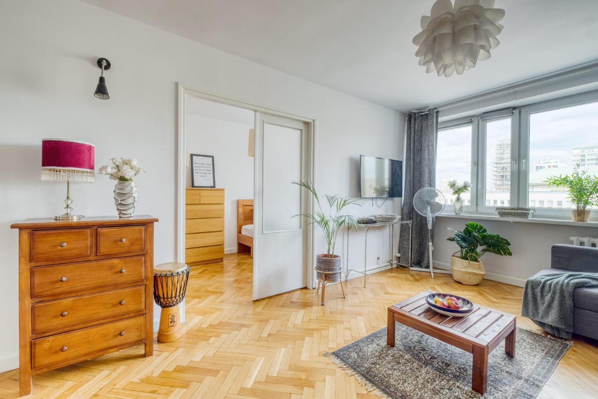 Full Location In Center * Warsaw